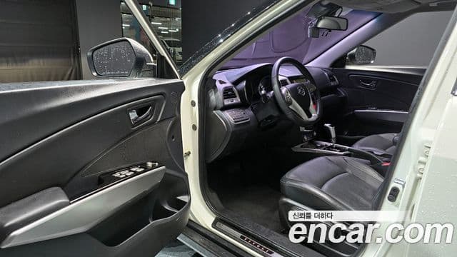 KG모빌리티(SsangYong) Tivoli дизель LX 2WD, 2016 11