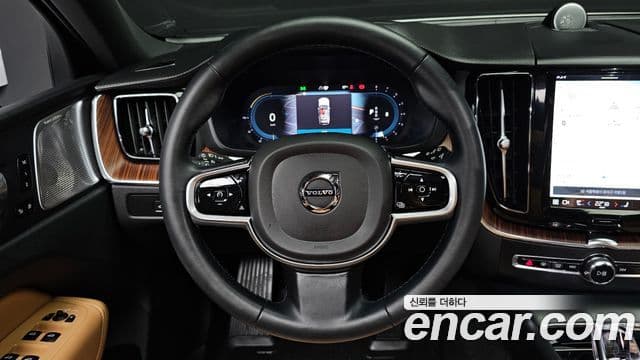 Volvo XC60 2세대 B5 Ultimate Bright, 2023 13