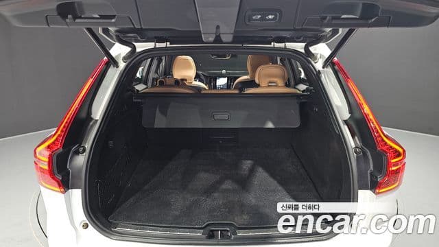 Volvo XC60 2세대 B5 Ultimate Bright, 2023 20