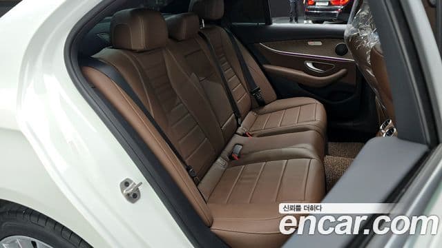 Mercedes-Benz E-класс W213 Exclusive, 2023 12