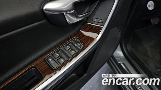 Volvo S60 2세대, 2018 14