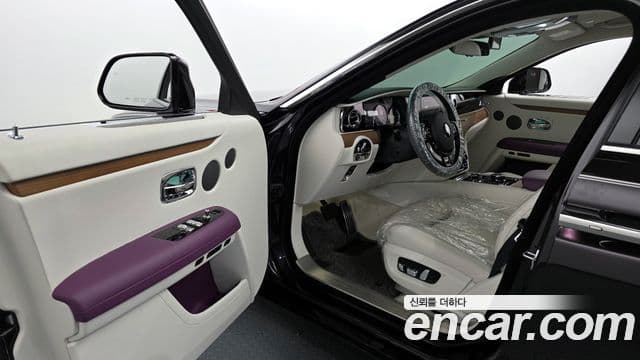 Rolls-Royce 고스트 2세대, 2023 10
