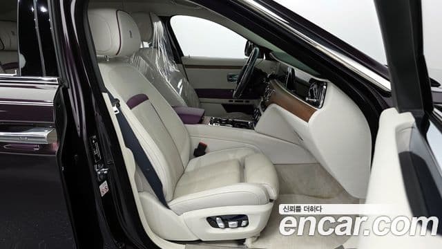 Rolls-Royce 고스트 2세대, 2023 11