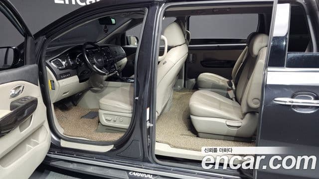 Kia The / новый New Carnival Special, 2019 10