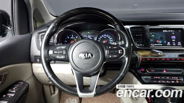 Kia The / новый New Carnival Special, 2019 13