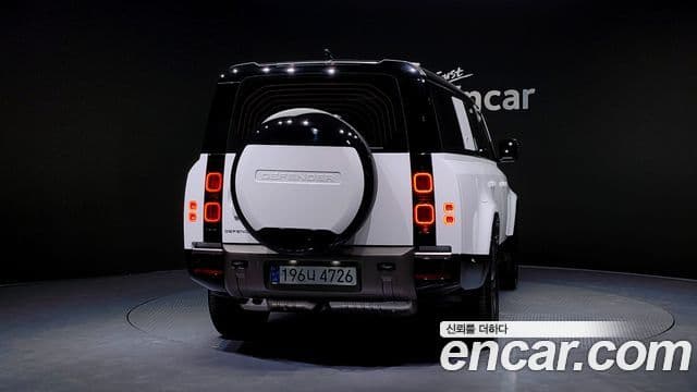 Land Rover Defender (L663) 130 D300 X-Dynamic HSE, 2024 4