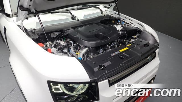 Land Rover Defender (L663) 130 D300 X-Dynamic HSE, 2024 6