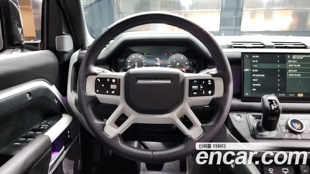 Land Rover Defender (L663) 130 D300 X-Dynamic HSE, 2024 13