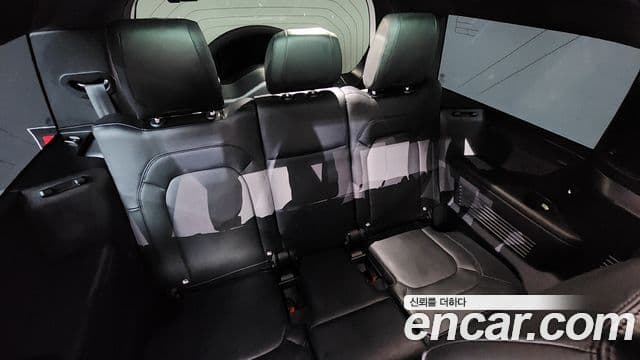 Land Rover Defender (L663) 130 D300 X-Dynamic HSE, 2024 19