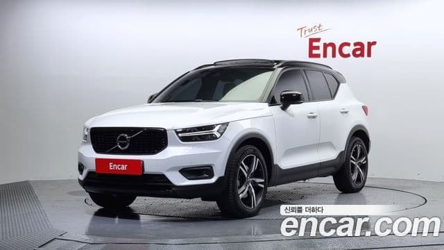Volvo XC40 B4 R-Design, 2021 1