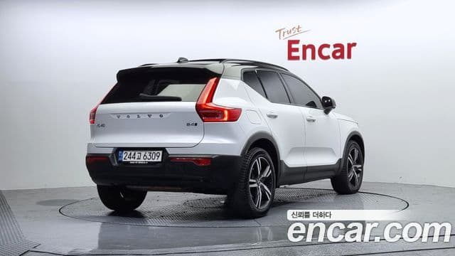 Volvo XC40 B4 R-Design, 2021 2