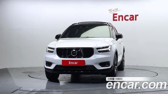 Volvo XC40 B4 R-Design, 2021 3