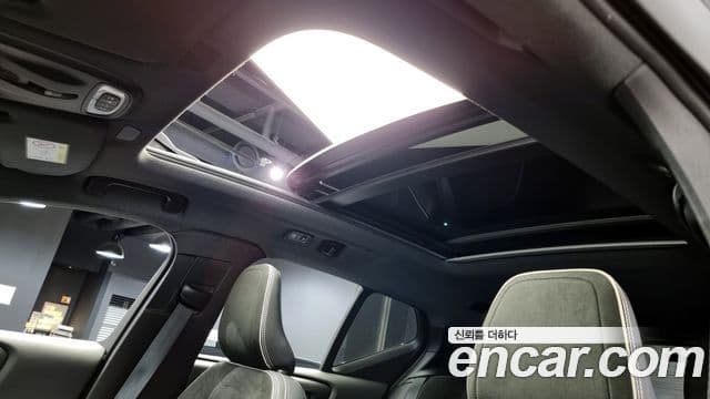 Volvo XC40 B4 R-Design, 2021 17