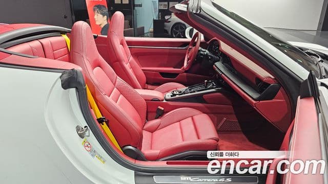 Porsche 911 (992) Carrera 4S кабриолет, 2024 11