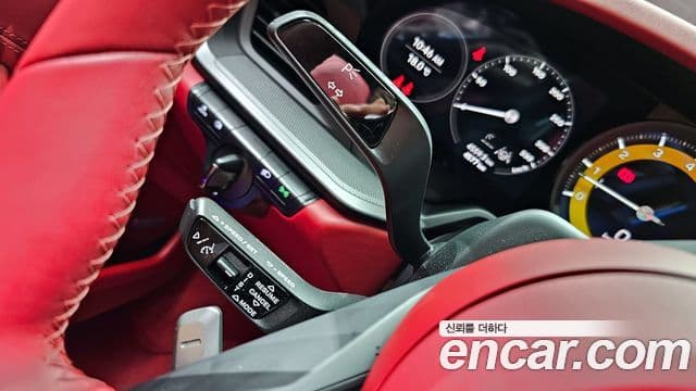 Porsche 911 (992) Carrera 4S кабриолет, 2024 18