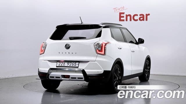 KG모빌리티(SsangYong) Tivoli топовая версия, 2015 2