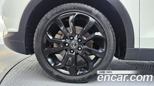 KG모빌리티(SsangYong) Tivoli топовая версия, 2015 все фото