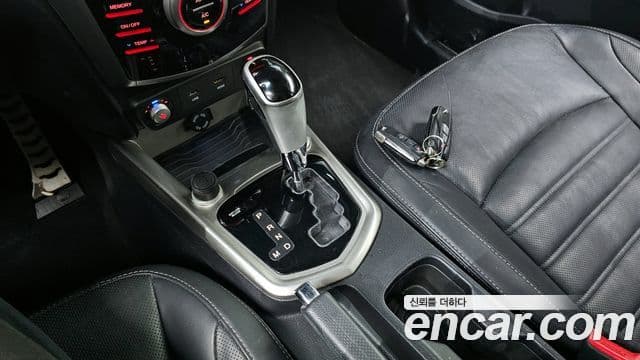 KG모빌리티(SsangYong) Tivoli топовая версия, 2015 9