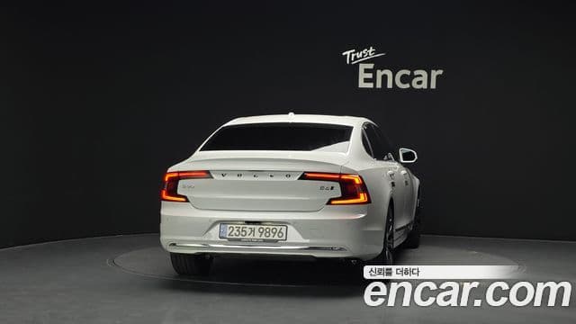 Volvo S90 B6 AWD Ultimate Bright, 2024 4