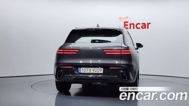 Genesis GV70, 2023 4