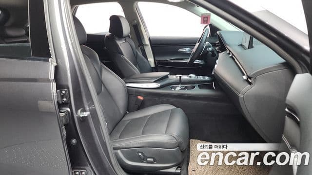 Genesis GV70, 2023 11