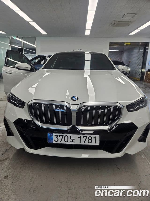 BMW 5시리즈 (G60) 530i xDrive M Sport, 2026 2