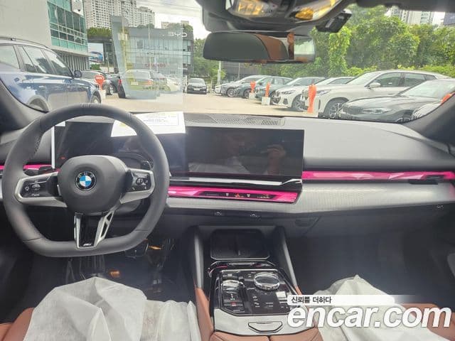BMW 5시리즈 (G60) 530i xDrive M Sport, 2026 все фото