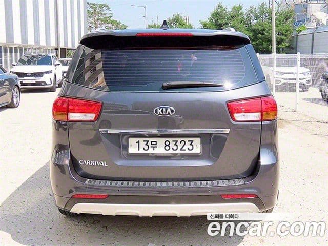 Kia All New Carnival Noblesse, 2015 4