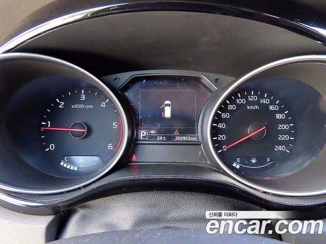 Kia All New Carnival Noblesse, 2015 10