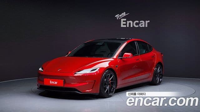 Tesla модель 3 performance AWD, 2025 1