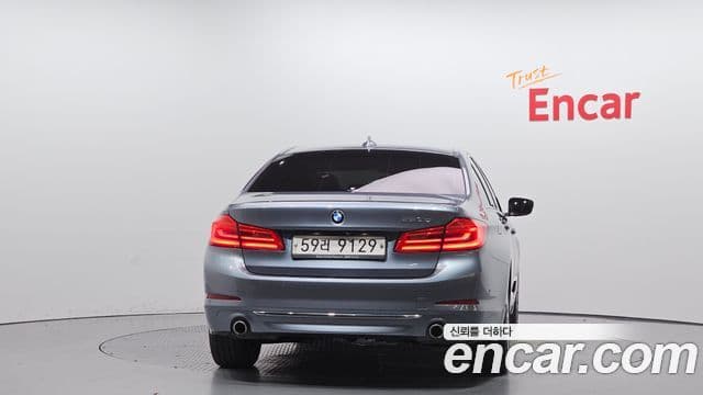 BMW 5시리즈 (G30) 520d Luxury Special Edition, 2018 4