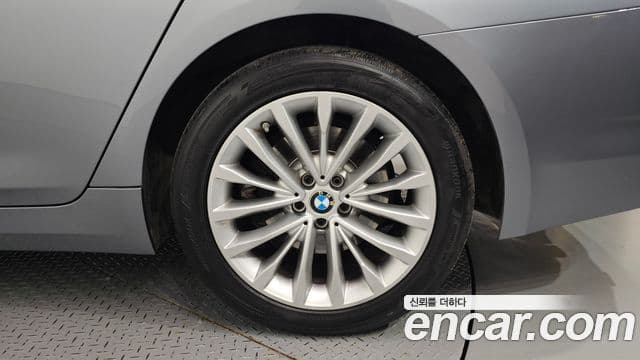 BMW 5시리즈 (G30) 520d Luxury Special Edition, 2018 все фото