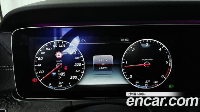 Mercedes-Benz E-класс W213 E220d купе, 2017 8