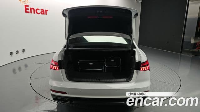 Audi A6 (C8), 2020 20