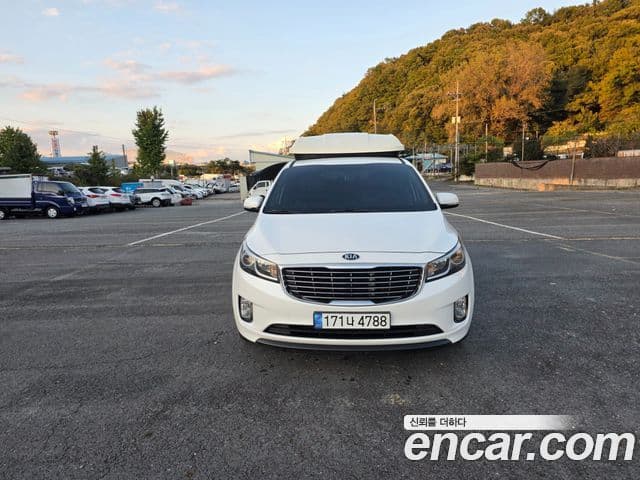 Kia All New Carnival Luxury, 2015 1