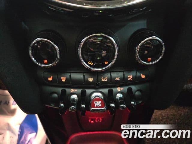 Mini Cooper D 3세대, 2015 13