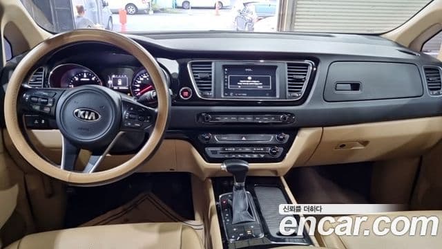 Kia All New Carnival Prestige, 2017 9