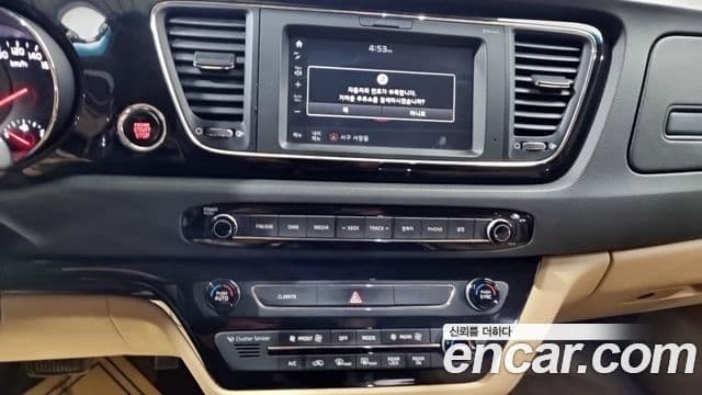 Kia All New Carnival Prestige, 2017 15