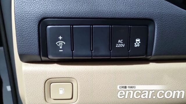 Kia All New Carnival Prestige, 2017 18