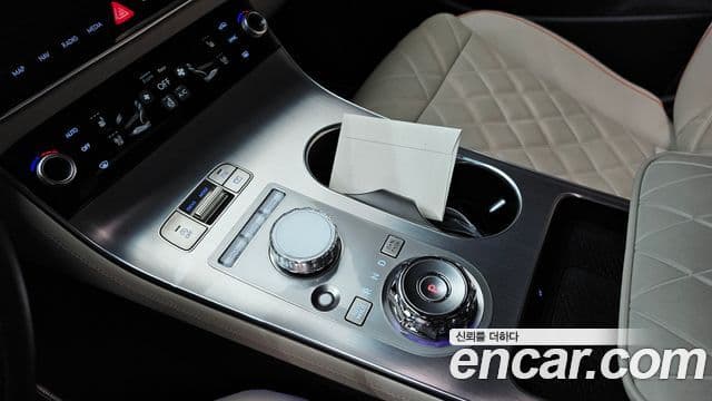 Genesis GV70, 2025 9