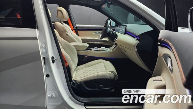 Genesis GV70, 2025 10