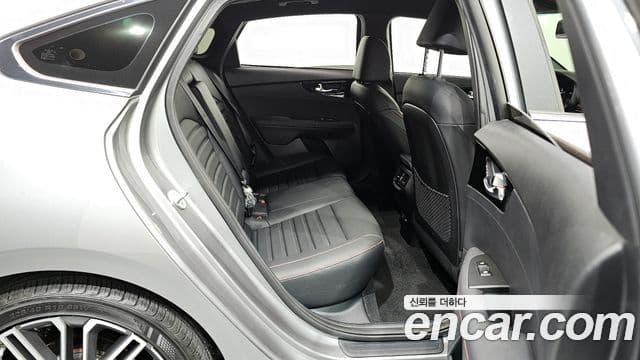 Kia The / новый New K3 2세대 Signature, 2022 12