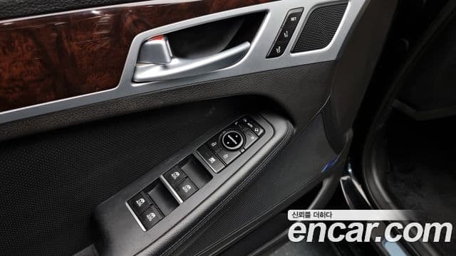 Hyundai Genesis DH G330 Premium AWD, 2015 17