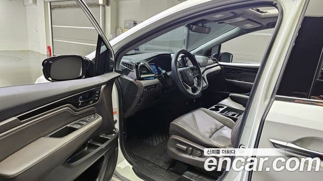 Honda Odyssey 5세대, 2023 10