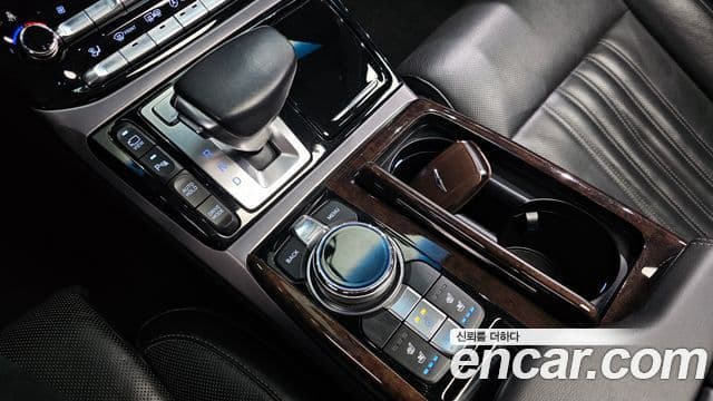 Genesis EQ900 Premium Luxury, 2018 9