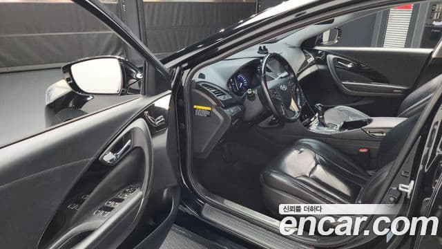 Hyundai Grandeur HG Modern, 2014 10