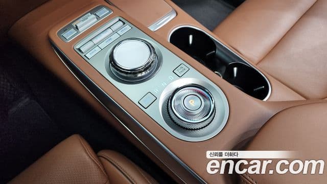 Genesis GV70, 2024 9