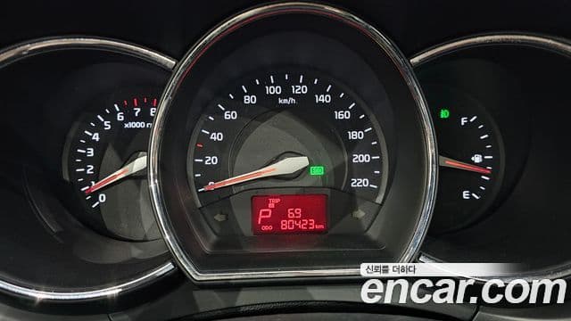 Kia All New Pride Luxury, 2013 8