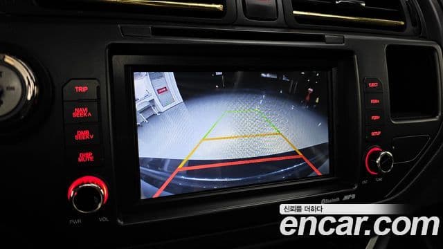 Kia All New Pride Luxury, 2013 15