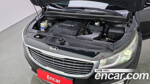 Kia All New Carnival Luxury, 2015 6